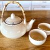 Keramická konvice na čaj a dva šálky