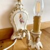 Stará porcelánová nástěnná lampička