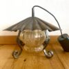 Stará kovaná lampa