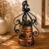 Stará kovaná lampa